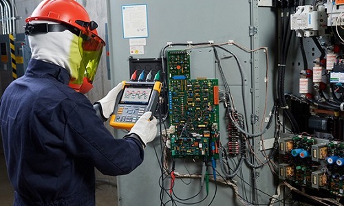 FLUKE190-204III适合在恶劣环境下使用